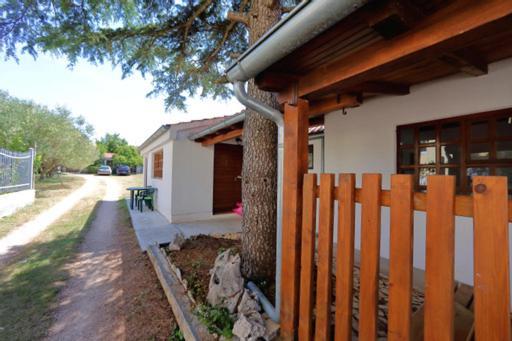 Apartmani Pjer 2 Bibinje Esterno foto